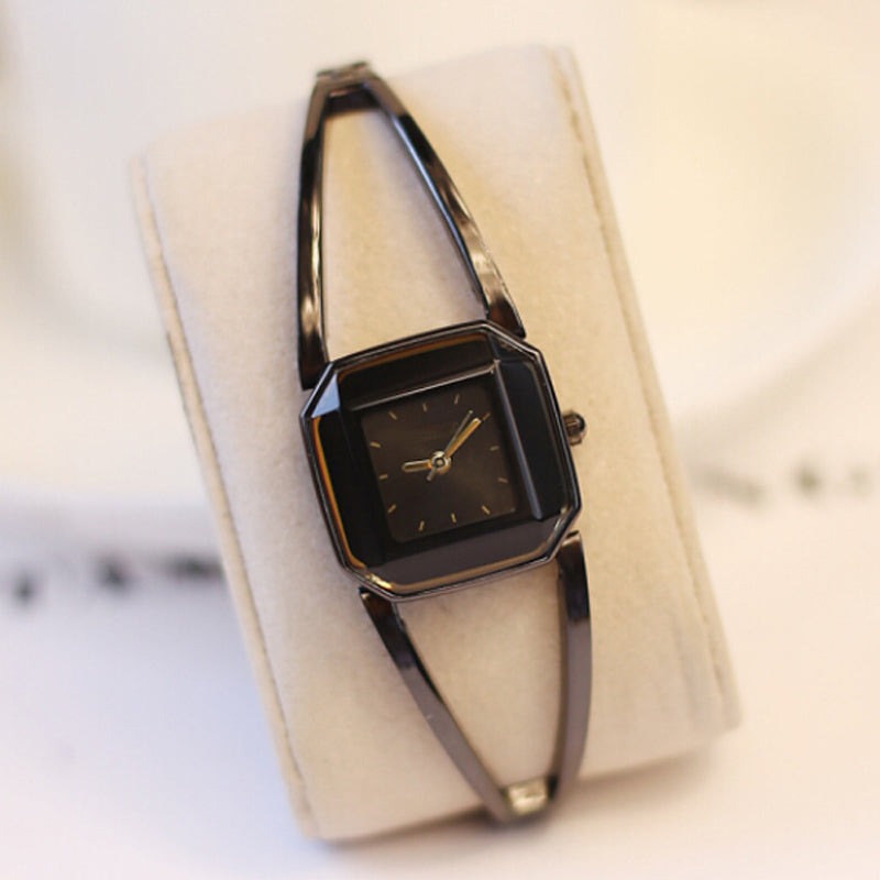 ⏳Spécial à durée limitée⏰Montre quartz minimaliste à cadran carré⌚